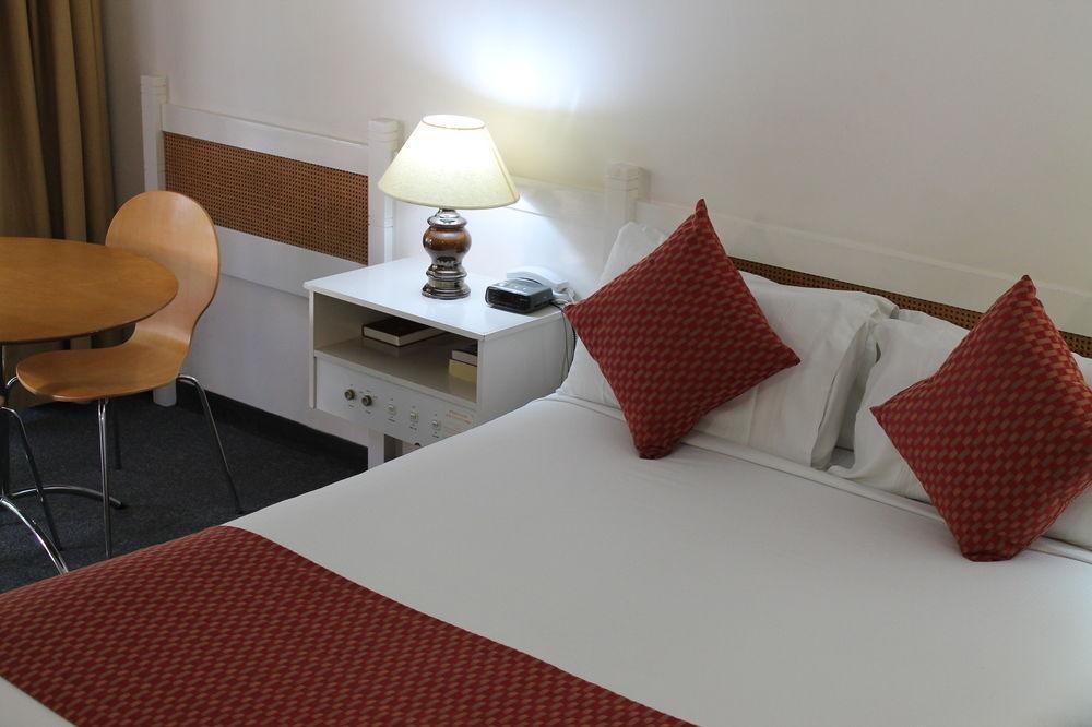 אדלייד Econo Lodge Dockside Glenelg מראה חיצוני תמונה