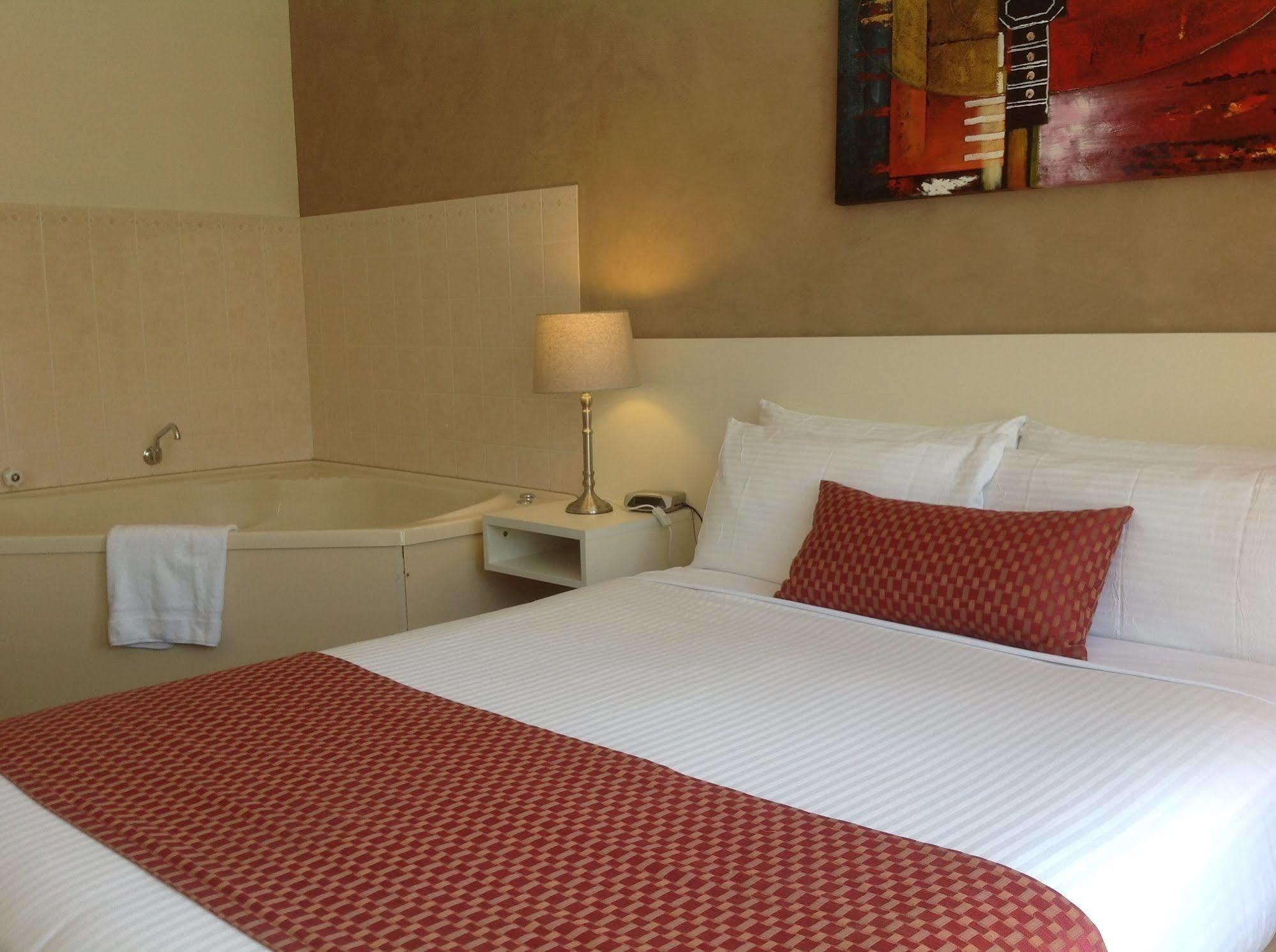 אדלייד Econo Lodge Dockside Glenelg מראה חיצוני תמונה